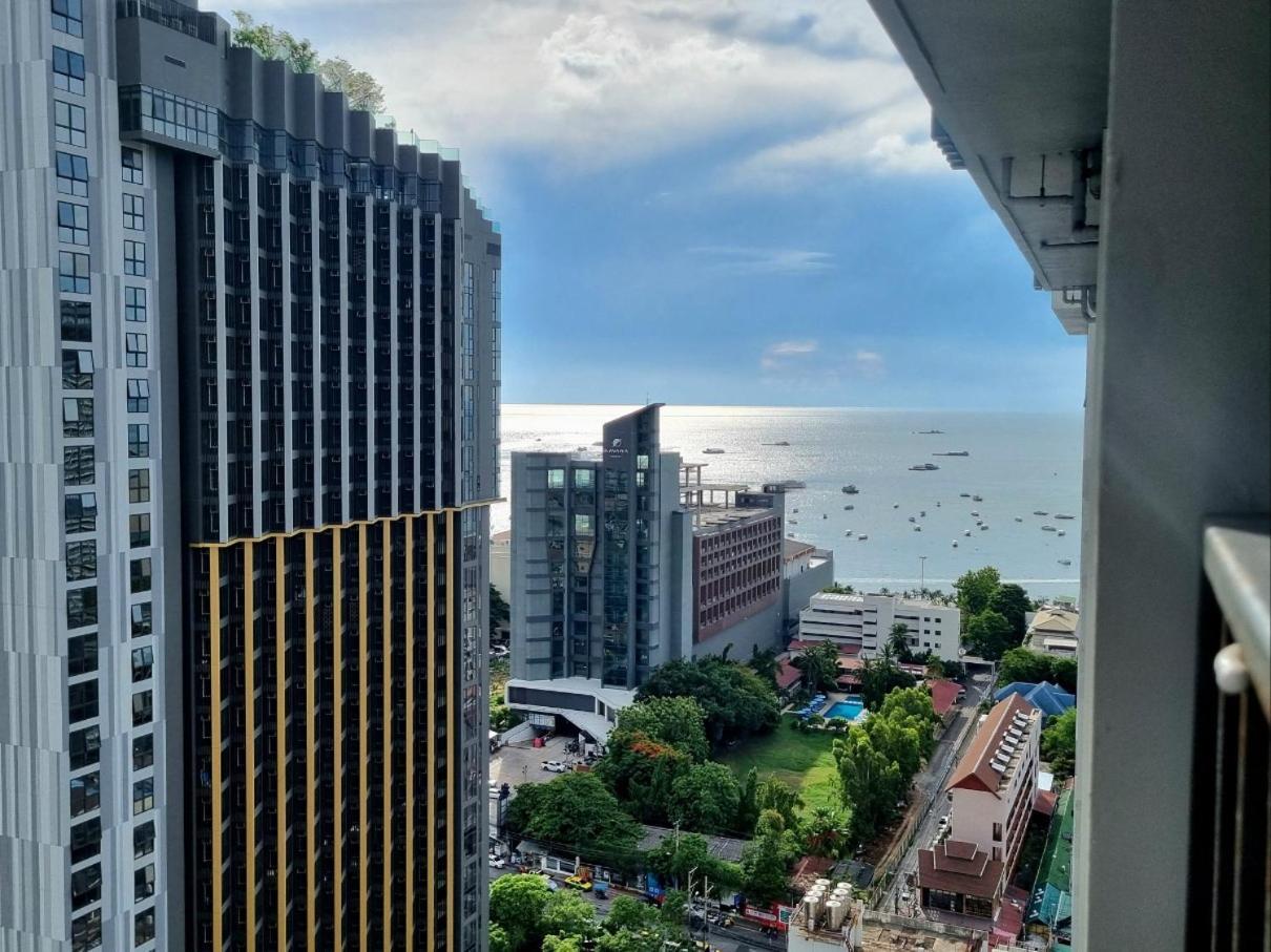 The Base Condo Center Of Pattaya Rooftop Swimming Pool Экстерьер фото