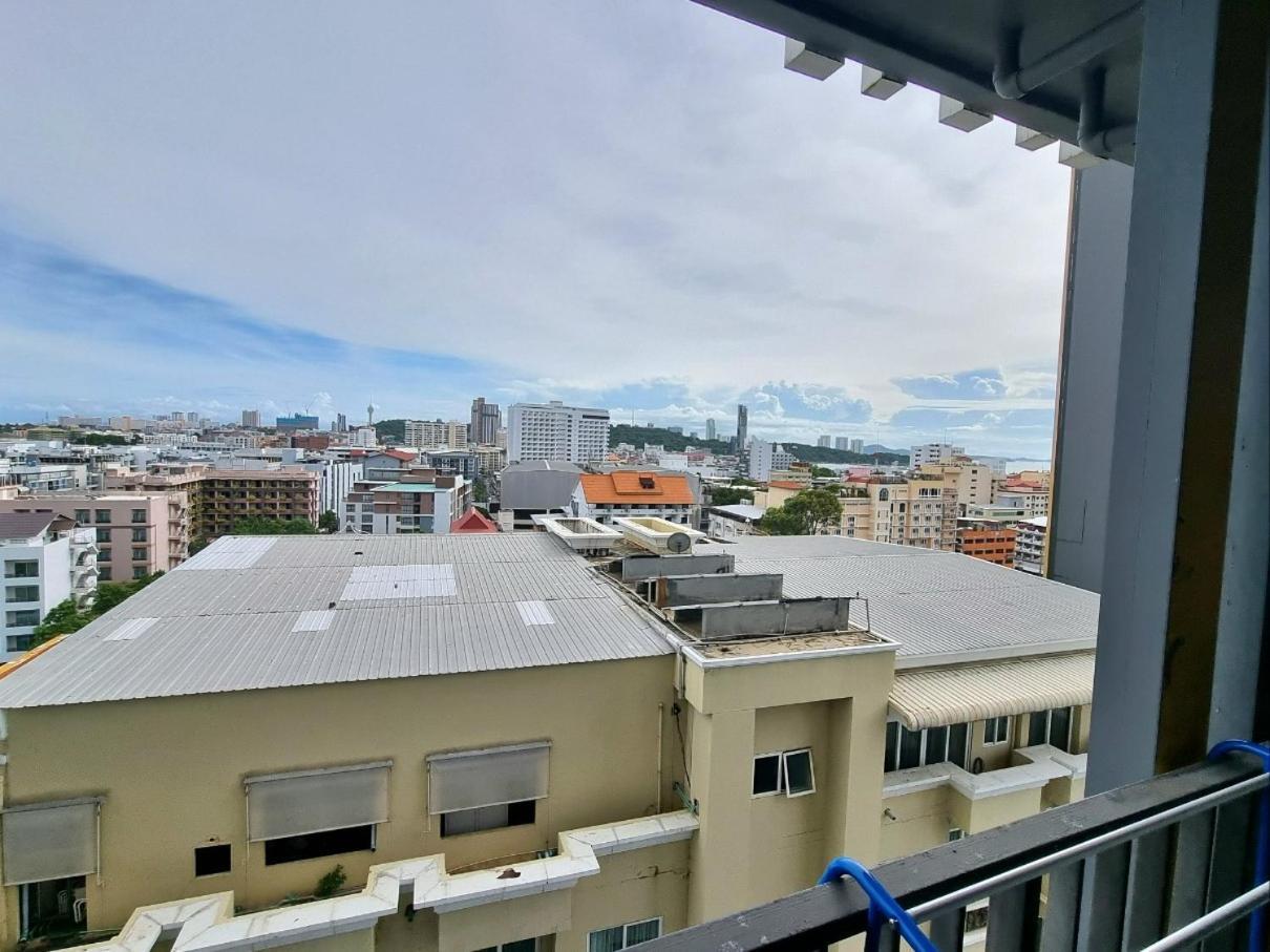 The Base Condo Center Of Pattaya Rooftop Swimming Pool Экстерьер фото
