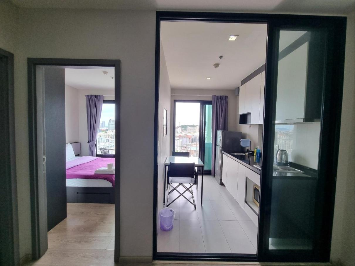 The Base Condo Center Of Pattaya Rooftop Swimming Pool Экстерьер фото