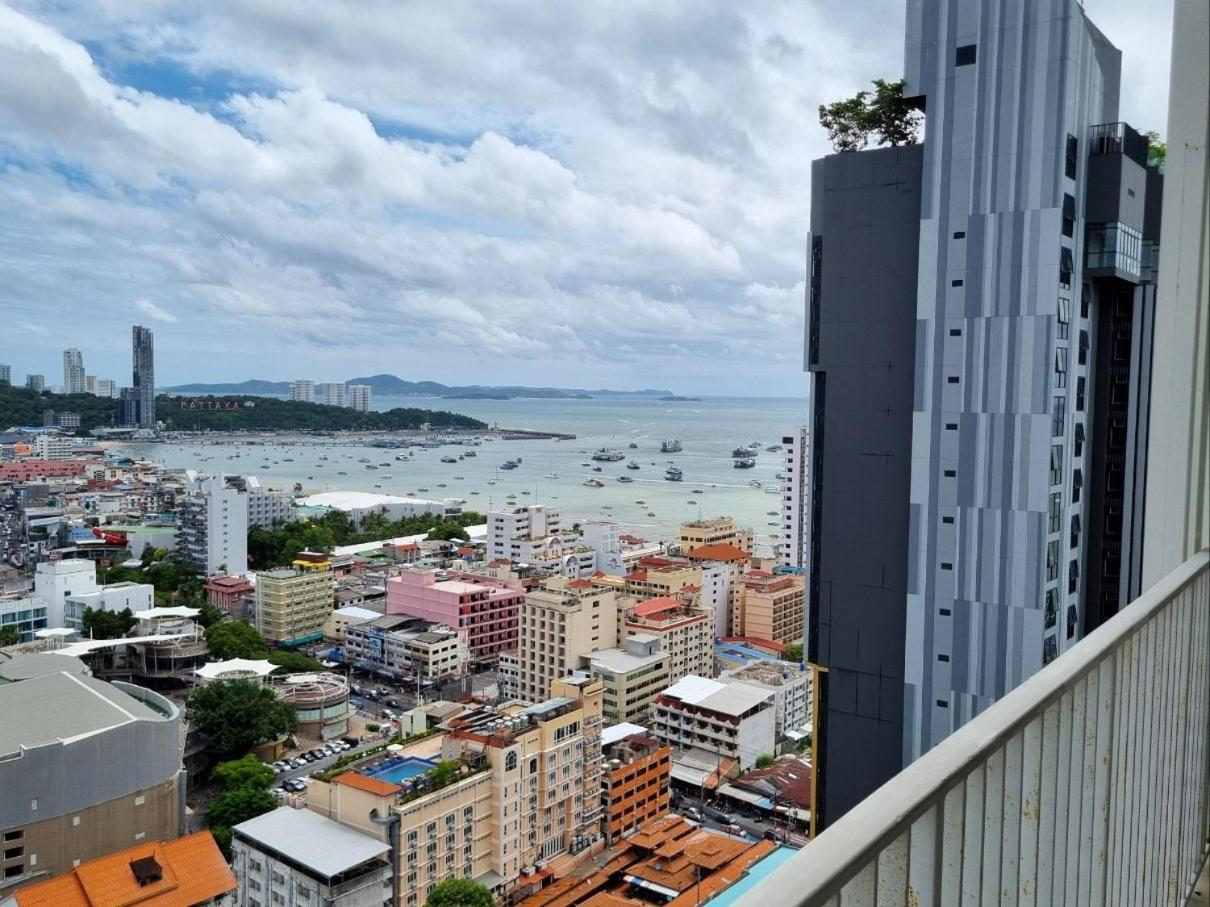 The Base Condo Center Of Pattaya Rooftop Swimming Pool Экстерьер фото