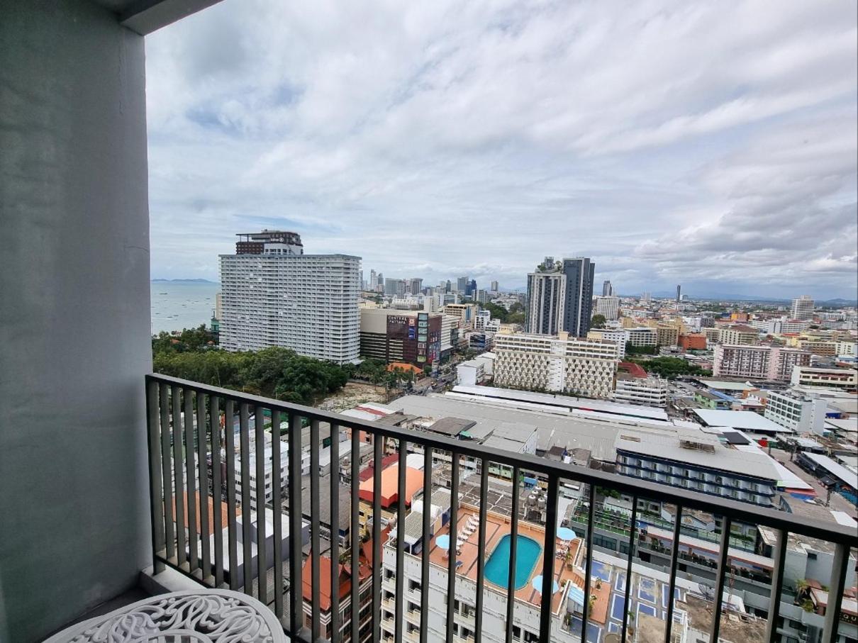 The Base Condo Center Of Pattaya Rooftop Swimming Pool Экстерьер фото